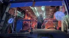 ¡Tragedia en el Baloncesto! Ira de los aficionados cobra la vida del conductor de un autobús