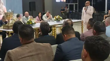 Superintendente Antonio Álvarez extiende invitación hípica al público este domingo a La Rinconada Superintendente Antonio Álvarez extiende invitación hípica al público este domingo a La Rinconada