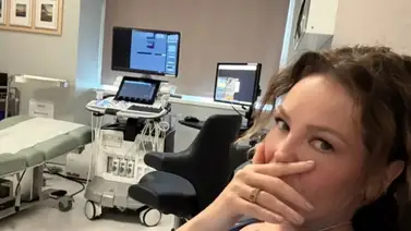 Thalía aparece en el hospital y preocupa a sus seguidores Thalía aparece en el hospital y preocupa a sus seguidores