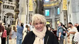 Mira el encuentro de Mirla Castellanos y el papa León XIV en El Vaticano