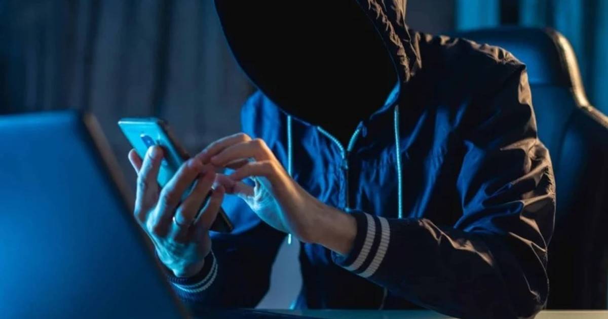 インフルエンサーが善意に寄付した後に詐欺の被害に遭う