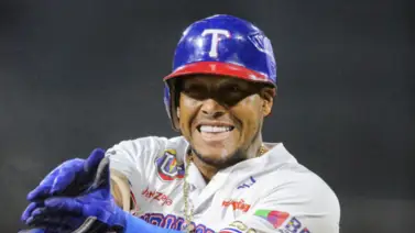 Yangervis Solarte ya tiene fecha para unirse a Tiburones de La Guaira  Yangervis Solarte ya tiene fecha para unirse a Tiburones de La Guaira