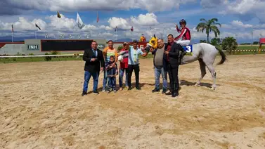 Paprika se lució y gana el Clásico “Arturo Michelena” en el Hipódromo de Valencia Paprika se lució y gana el Clásico “Arturo Michelena” en el Hipódromo de Valencia