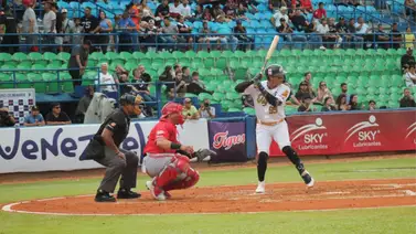 ¡Rugido en Maracay! Tigres remonta y extiende su hegemonía ante Cardenales ¡Rugido en Maracay! Tigres remonta y extiende su hegemonía ante Cardenales
