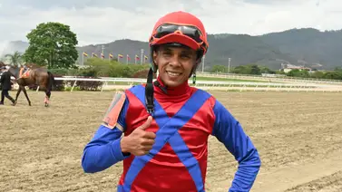 Anótate a ganador: Aprendiz Omar Rivas presenta sus opciones de triunfos para el 5y6 de la R42 Anótate a ganador: Aprendiz Omar Rivas presenta sus opciones de triunfos para el 5y6 de la R42