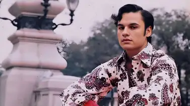 Sale a la luz violación que vivió Juan Gabriel a los 13 años por un sacerdote  Sale a la luz violación que vivió Juan Gabriel a los 13 años por un sacerdote