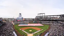 ¡Golpe al bolsillo! Los Rockies le cobran más a sus fans pese a sumar 100 derrotas