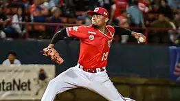 LVBP: ¡Impresionante! Adrián Almeida implanta récord de ponches en debut de Cardenales