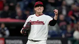 Líderes en efectividad de la Liga Americana chocan en un decisivo Juego 5 de la ALCS