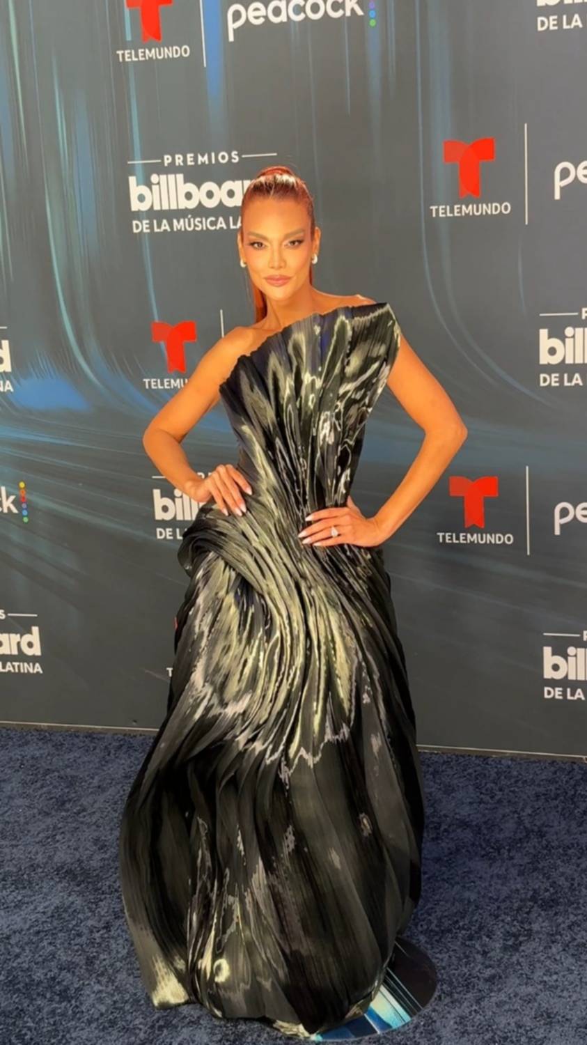Premios Billboard 2026: Así lucen las celebridades en la alfombra azul Premios Billboard 2026: Así lucen las celebridades en la alfombra azul