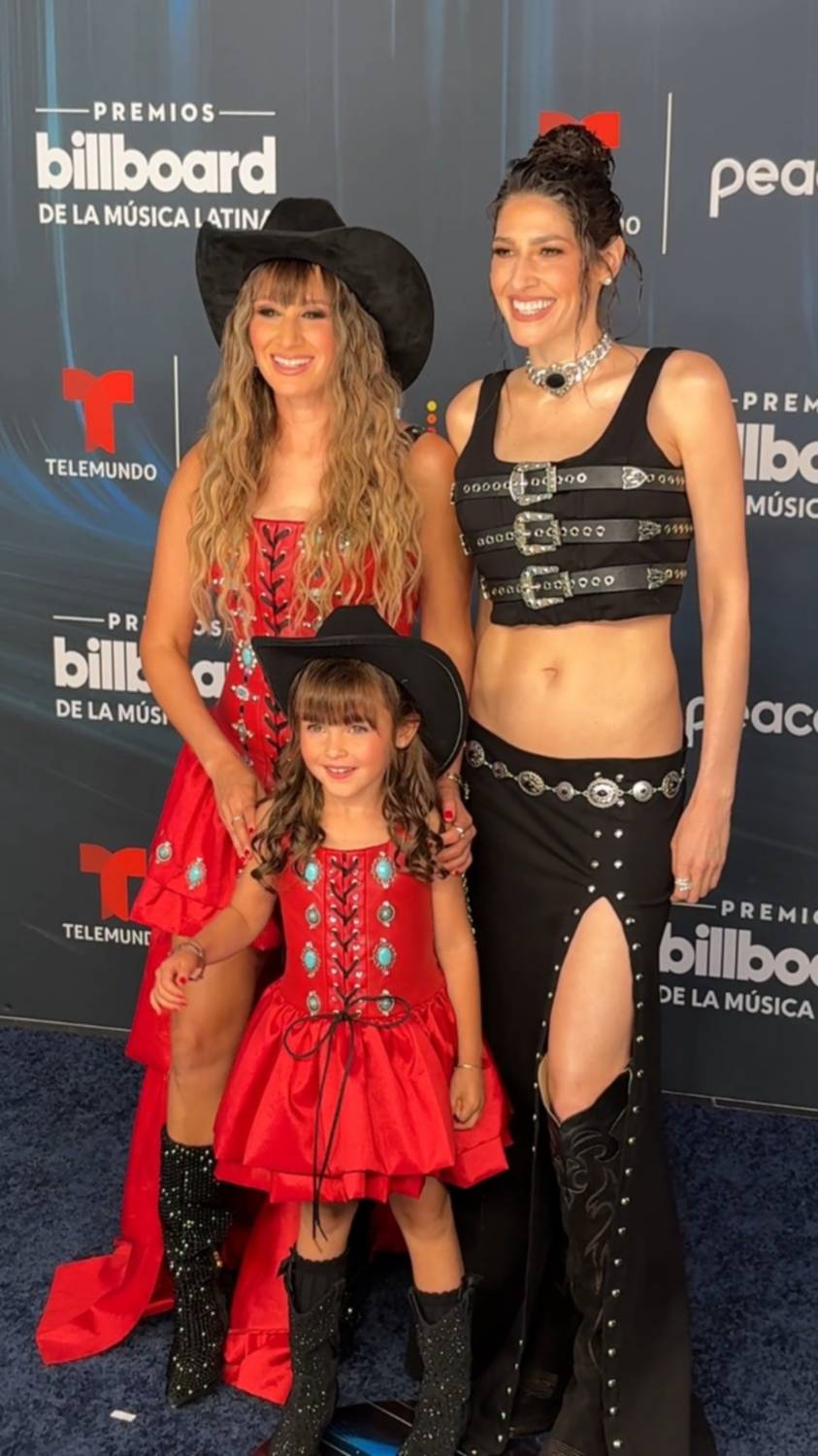 Premios Billboard 2026: Así lucen las celebridades en la alfombra azul Premios Billboard 2026: Así lucen las celebridades en la alfombra azul