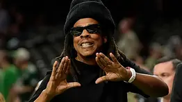 "El GOAT anda suelto": Jay-Z impone el ritmo en la NFL