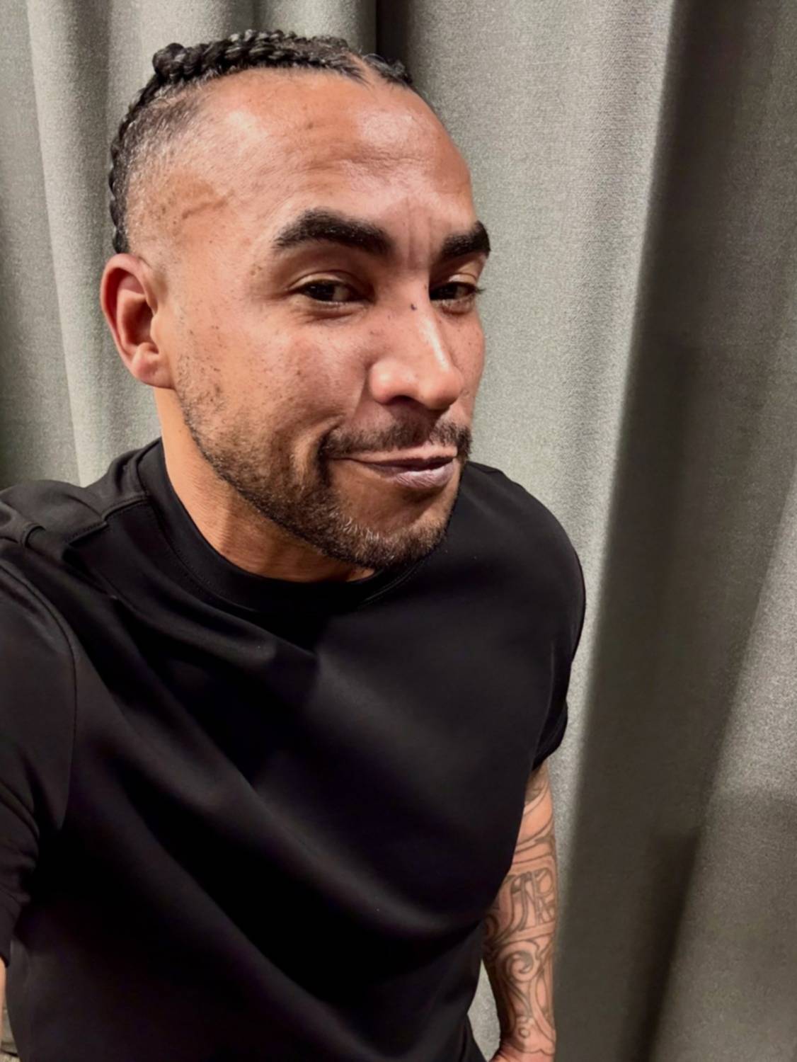 ¡Preocupación por Don Omar! Una fuerte infección lo obliga a suspender tres shows ¡Preocupación por Don Omar! Una fuerte infección lo obliga a suspender tres shows