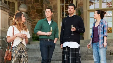 Actriz de Schitt's Creek ofrece disculpas públicamente por este polémico disfraz de Halloween 