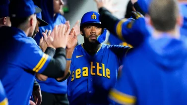 MLB: El dominicano Teoscar Hernández busca equipo para la temporada 2024