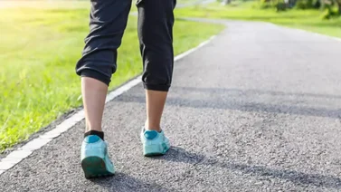 ¡Increíble! Después de saber esto querrás caminar hacia atrás todos los días