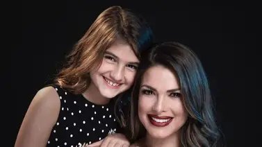 ¡Toda una señorita! Hija de Verónica Schneider arriba a sus 15 primaveras y así lo celebra (+video) ¡Toda una señorita! Hija de Verónica Schneider arriba a sus 15 primaveras y así lo celebra (+video)