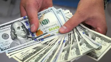 Así le estafaron $35,000 dólares a una anciana con un billete de lotería falso en California Así le estafaron $35,000 dólares a una anciana con un billete de lotería falso en California