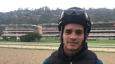 Larry Mejías con esta línea tumba cuadros para la cita dominical en la Rinconada Larry Mejías con esta línea tumba cuadros para la cita dominical en la Rinconada