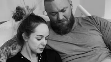 Actor de 'Juego de Tronos', Thor Björnsson, se muestra con el alma desgarrada tras la muerte de su hija (+Fotos) Actor de 'Juego de Tronos', Thor Björnsson, se muestra con el alma desgarrada tras la muerte de su hija (+Fotos)