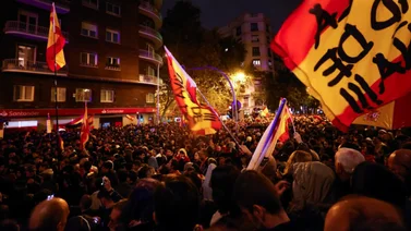 ¡Ánimos caldeados! Españoles manifiestan en contra de la amnistía de Pedro Sánchez