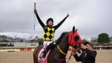 Mira cuánto tiempo tenía Kelvin Perfecto sin ganar una carrera en La Rinconada Mira cuánto tiempo tenía Kelvin Perfecto sin ganar una carrera en La Rinconada