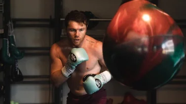 CMB: Canelo Álvarez se lleva el cinturón 'Julio César Chávez' de peleador del año (+Video)