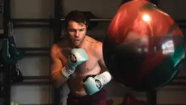 CMB: Canelo Álvarez se lleva el cinturón 'Julio César Chávez' de peleador del año (+Video) CMB: Canelo Álvarez se lleva el cinturón 'Julio César Chávez' de peleador del año (+Video)