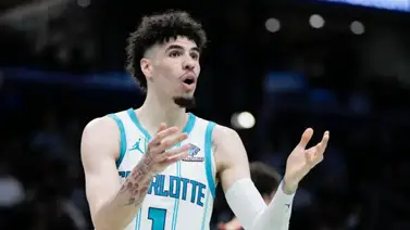 NBA: Exigen a jugador de Charlotte Hornets a taparse un tatuaje en su cuello por una extraña razón NBA: Exigen a jugador de Charlotte Hornets a taparse un tatuaje en su cuello por una extraña razón