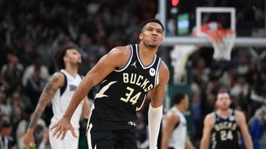 NBA: Giannis Antetokounmpo es el jugador más joven de la historia en alcanzar histórica marca