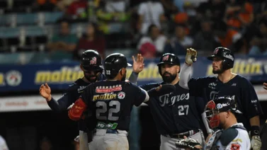 LVBP: Tigres rompe el maleficio y supera a las Águilas