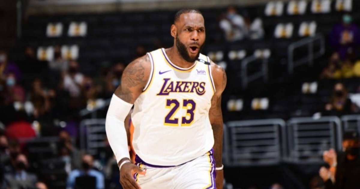 damn! LeBron James sparks victory for Los Angeles Lakers with this incredible dunk (+Video)