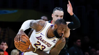NBA: LeBron James deja en ridículo a Dillon Brooks con este peculiar gesto (+Video)
