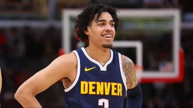 NBA: ¡Impresionante! Así fue el tapón y la volcada del boricua Julian Strawther en una misma jugada (+Video)