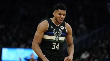 NBA: Antetokounmpo se une a Kareem Abdul-Jabbar con esta marca histórica (+Video)