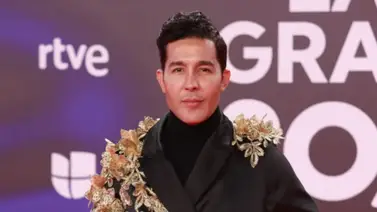 Conoce a Luis Sifont, el odontólogo de las estrellas que destacó en los Latin Grammy Conoce a Luis Sifont, el odontólogo de las estrellas que destacó en los Latin Grammy