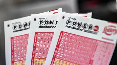 Mujer gana la lotería gracias a que quería tomar Diet Mountain Dew