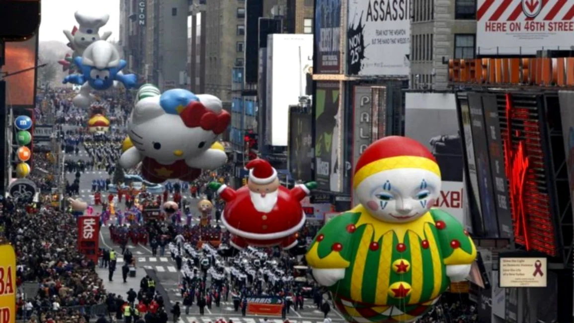 Nueva York se llena de colores y globos gigantes en desfile del Día de  Acción de Gracias