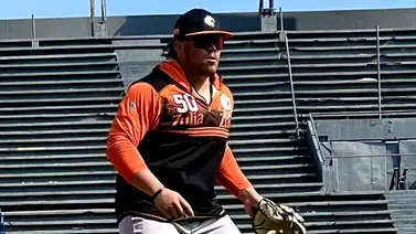 Andrés Chaparro aclara hasta donde llegará con las Águilas luego de firmar con los Cascabeles de Arizona Andrés Chaparro aclara hasta donde llegará con las Águilas luego de firmar con los Cascabeles de Arizona