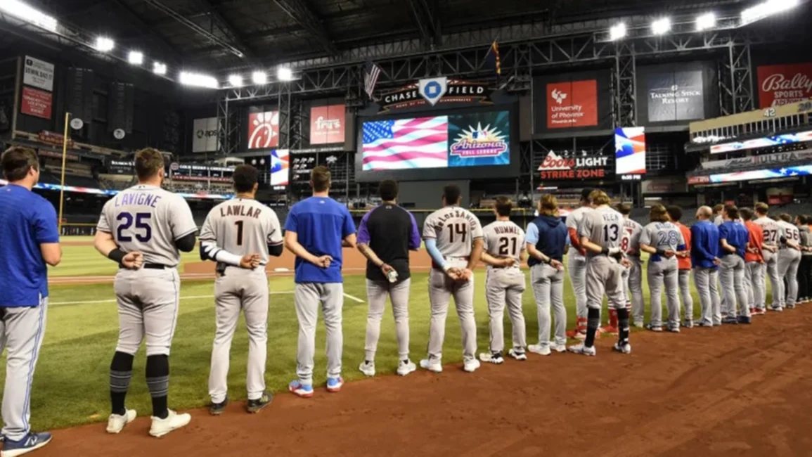 jugador de béisbol de la escuela secundaria de bateo