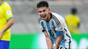 ¿Quién es Claudio "El Diablito" Echeverri? El nuevo diamante que comparan con Messi en el fútbol argentino ¿Quién es Claudio "El Diablito" Echeverri? El nuevo diamante que comparan con Messi en el fútbol argentino