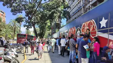 Masiva afluencia se registra durante la jornada especial de cedulación en Caracas (+Video) Masiva afluencia se registra durante la jornada especial de cedulación en Caracas (+Video)