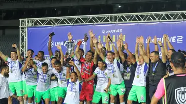 Liga FUTVE 2: Así recibió Ureña su campeonato en segunda división (+ Video) Liga FUTVE 2: Así recibió Ureña su campeonato en segunda división (+ Video)