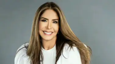 Viviana Gibelli hace el primer lanzamiento en el Magallanes VS La Guaira Viviana Gibelli hace el primer lanzamiento en el Magallanes VS La Guaira