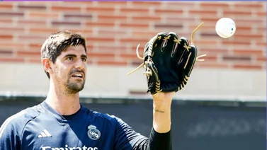Thibaut Courtois felicitó a Miguel Rojas tras ganar la Serie Mundial (+Foto)