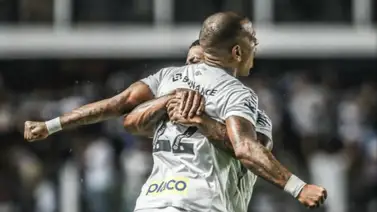 Rómulo Otero acerca a Santos al ascenso con brillante actuación (+ Video) Rómulo Otero acerca a Santos al ascenso con brillante actuación (+ Video)