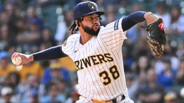 MLB: Cerveceros deciden ir a arbitraje con su cerrador estrella (+Detalles)