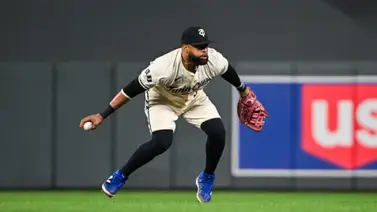 MLB: Carlos Santana se une a otros 24 dominicanos ganadores de este premio MLB: Carlos Santana se une a otros 24 dominicanos ganadores de este premio