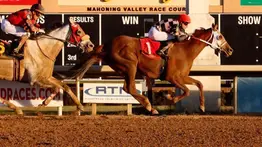 Jockey venezolano abre la semana con victoria y asume el líderato en la estadística del meeting