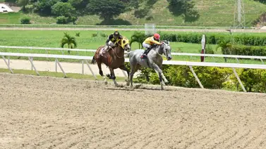 Arcano por la victoria en la segunda condicional de la tarde, pero en esta ocasión para los tresañeros en La Rinconada Arcano por la victoria en la segunda condicional de la tarde, pero en esta ocasión para los tresañeros en La Rinconada
